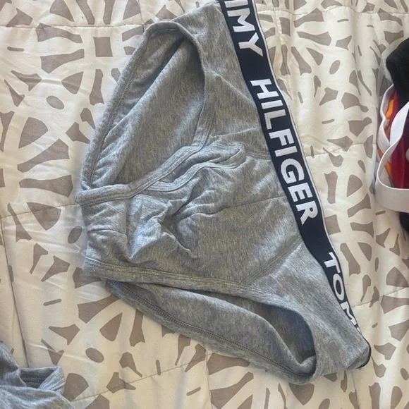 Tommy Hilfiger Gray Boxer Briefs - Picture 3 of 3
